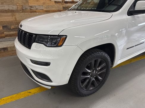 Used 2019 Jeep Grand Cherokee High Altitude image 3