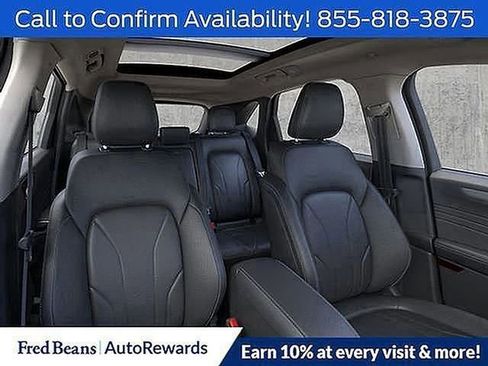 Used 2025 Ford Escape SE w/ PHEV Premium Package image 21