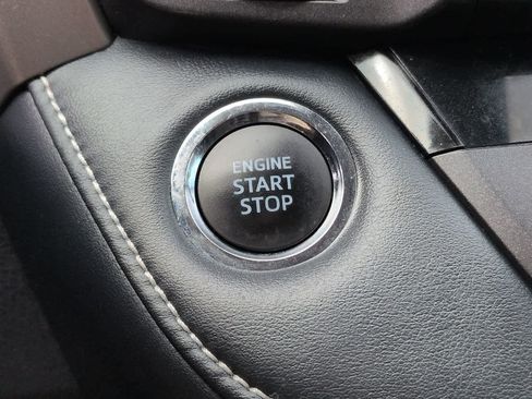 Certified 2018 Toyota RAV4 XLE FWD image 26