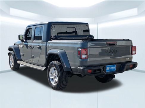 Used 2021 Jeep Gladiator Overland w/ Popular Equipment Package image 4