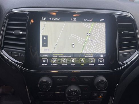 Used 2022 Jeep Grand Cherokee Laredo X image 28