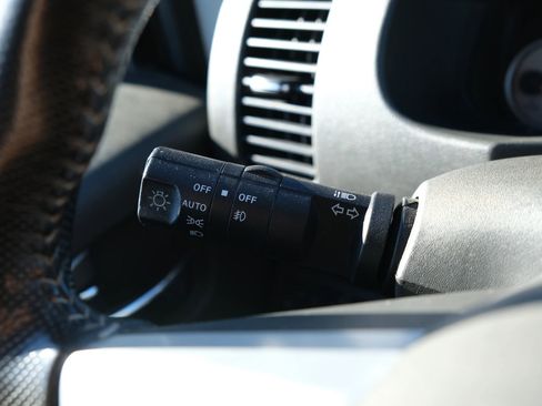 Used 2021 Nissan Frontier PRO-4X w/ Pro-4x Utility Package image 39