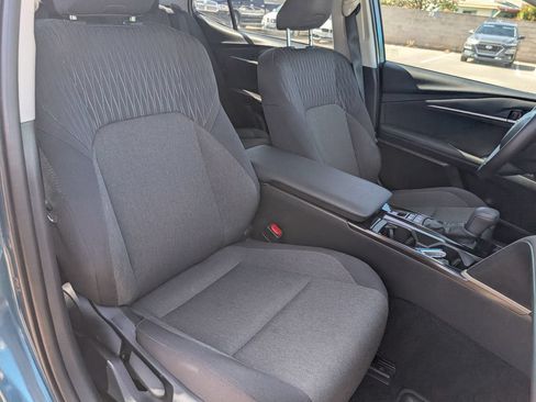 Used 2025 Toyota Camry LE AWD/4WD image 11