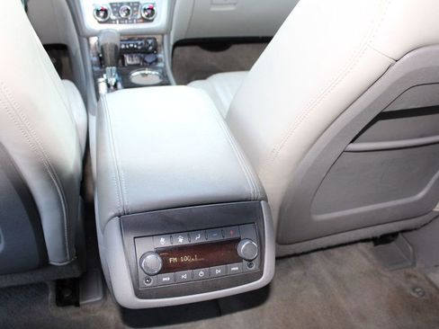 Used 2016 GMC Acadia SLT w/ Open Road Package image 32