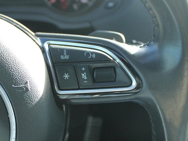 Used 2016 Audi Q3 2.0T Prestige w/ Prestige Package AWD/4WD image 19