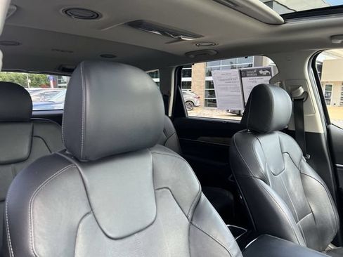 Used 2022 Kia Telluride EX w/ EX Premium Package FWD image 23