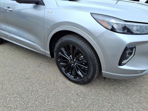 Certified 2023 Ford Escape ST-Line Elite AWD/4WD image 5