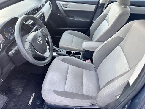 Used 2017 Toyota Corolla LE image 5