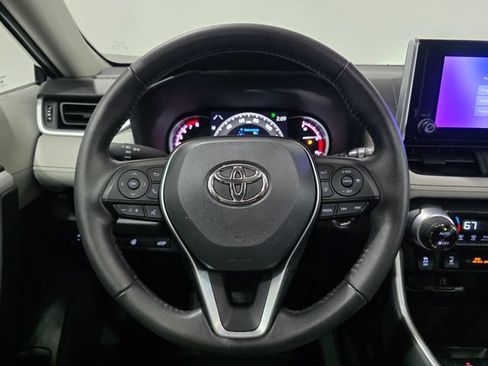 Used 2023 Toyota RAV4 XLE w/ Convenience Package AWD/4WD image 16