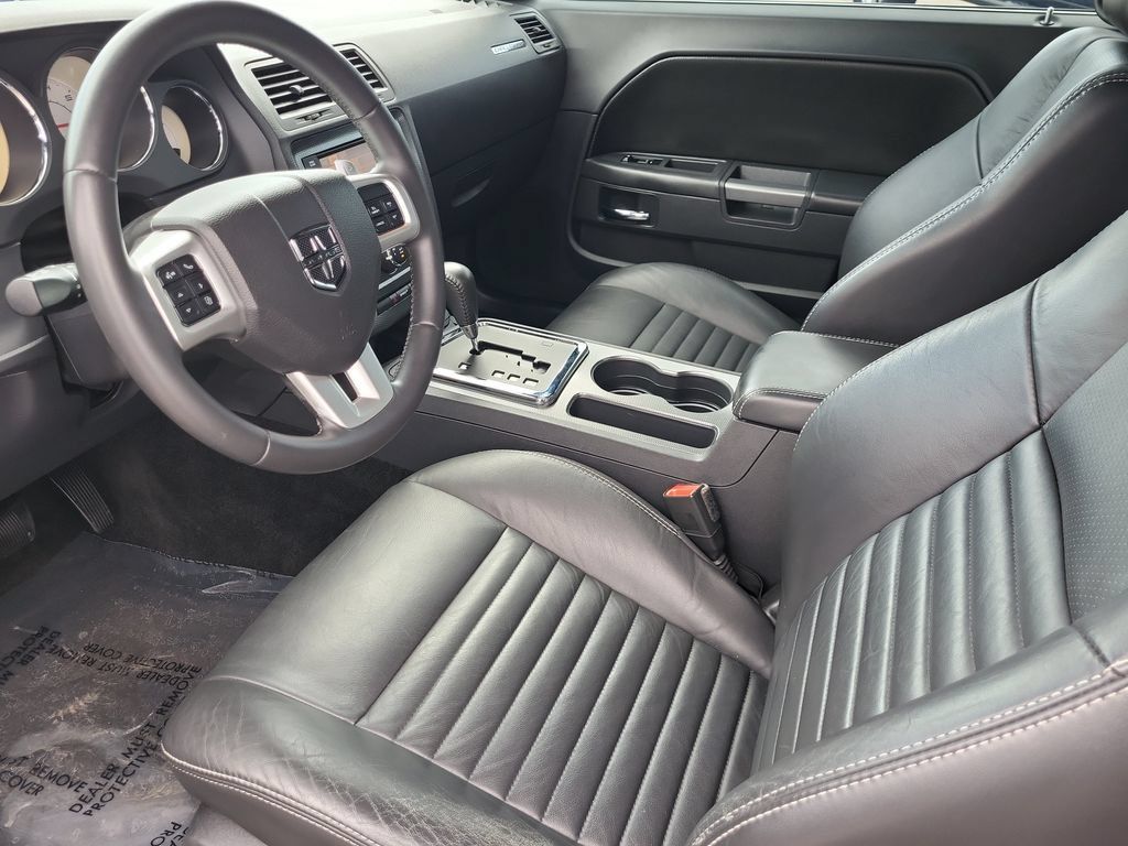 Used 2013 Dodge Challenger R/T Plus RWD image 12