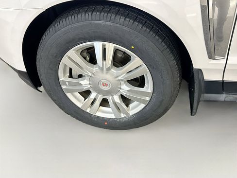 Used 2015 Cadillac SRX Luxury w/ Driver Awareness Package image 11