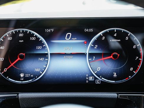 Certified 2022 Mercedes-Benz GLA 250 image 22