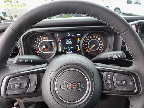 New 2026 Jeep Gladiator Rubicon AWD/4WD image 16