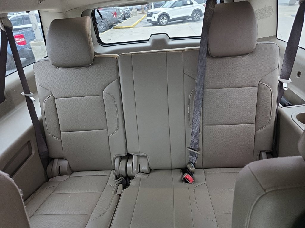 Used 2020 GMC Yukon XL SLT w/ Open Road Package RWD image 11