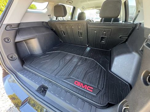 Used 2023 GMC Terrain SLE w/ Driver Convenience Package AWD/4WD image 33