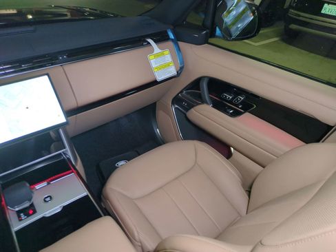 New 2026 Land Rover Range Rover Long Wheelbase SE AWD/4WD image 27
