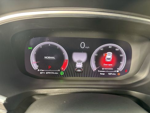 Used 2023 Acura MDX A-Spec image 16