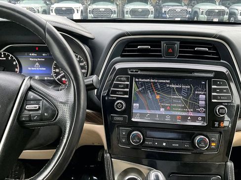 Used 2018 Nissan Maxima Platinum image 6
