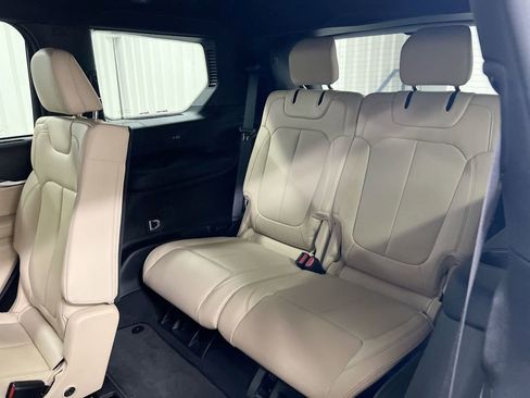 Used 2023 Jeep Grand Cherokee L Limited w/ Luxury Tech Group II image 24