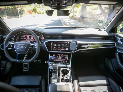 Used 2023 Audi RS 6 AWD/4WD image 23