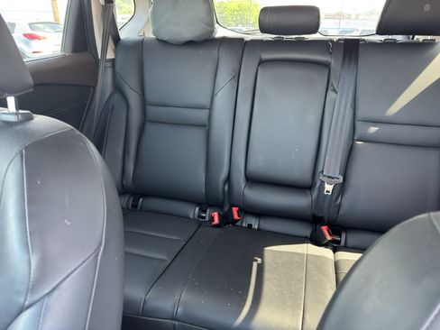 Used 2022 Nissan Rogue SV w/ SV Premium Package FWD image 8