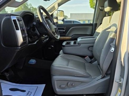 Used 2015 Chevrolet Silverado 3500 LTZ w/ Duramax Plus Package image 9