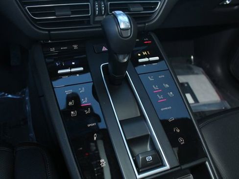 New 2026 Porsche Macan S image 16