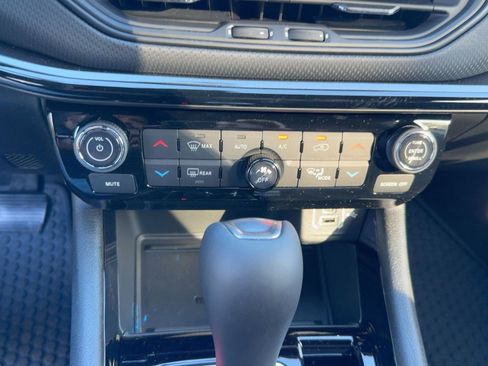 New 2026 Jeep Compass Latitude w/ Quick Order Package 29K image 24