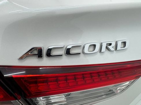 Used 2018 Honda Accord EX-L image 39