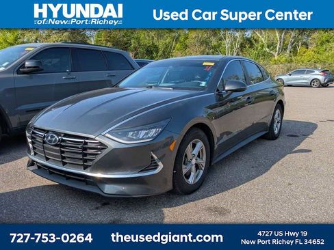 Used 2022 Hyundai Sonata SE w/ Cargo Package image 1