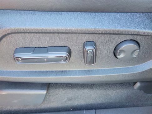 New 2025 Honda Pilot Touring image 18