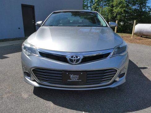 Used 2015 Toyota Avalon XLE Premium FWD image 2
