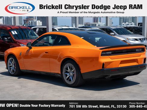 New 2025 Dodge Charger R/T Scat Pack w/ Track Pack image 7