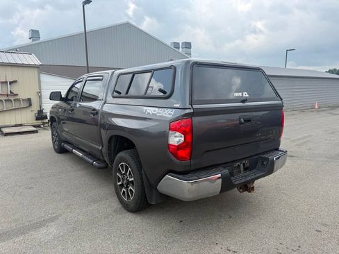 Used 2015 Toyota Tundra SR5 w/ TRD Off Road Package AWD/4WD image 16