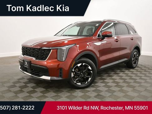 Certified 2024 Kia Sorento S w/ Panoramic Sunroof Package AWD/4WD image 1