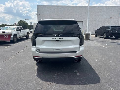 Used 2025 Chevrolet Tahoe High Country AWD/4WD image 4