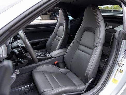 Certified 2022 Porsche 911 Carrera image 5