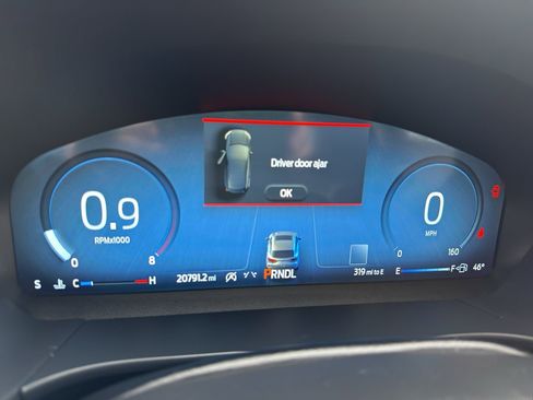 Used 2025 Ford Escape Platinum image 22