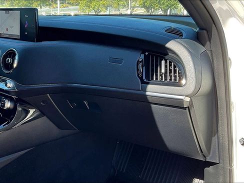 Certified 2023 Kia Stinger GT-Line image 23