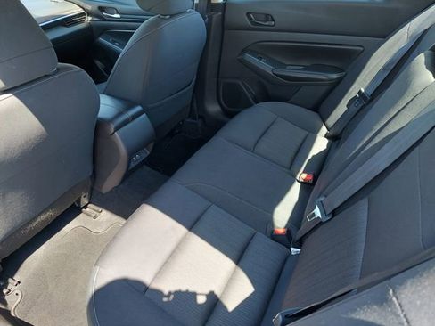 Used 2024 Nissan Altima 2.5 SV FWD image 23
