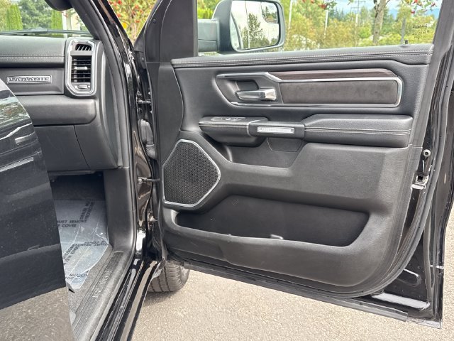 Used 2025 RAM 1500 Laramie AWD/4WD image 20