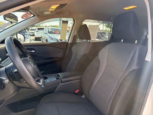 Used 2021 Nissan Rogue SV FWD image 16