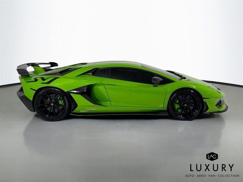 Used 2019 Lamborghini Aventador SVJ AWD/4WD image 5