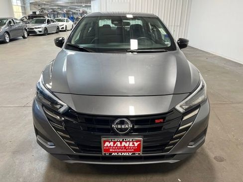 Used 2024 Nissan Versa SR FWD image 8