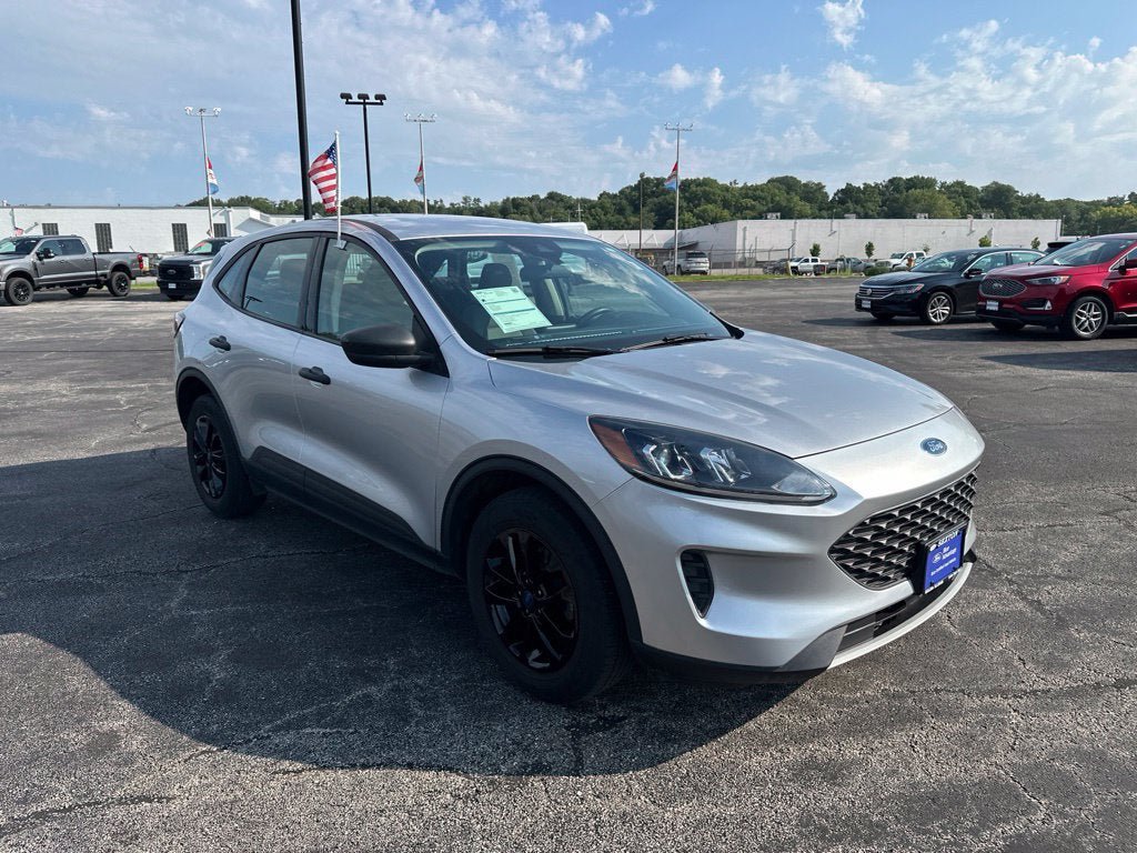 Certified 2020 Ford Escape S AWD/4WD image 3