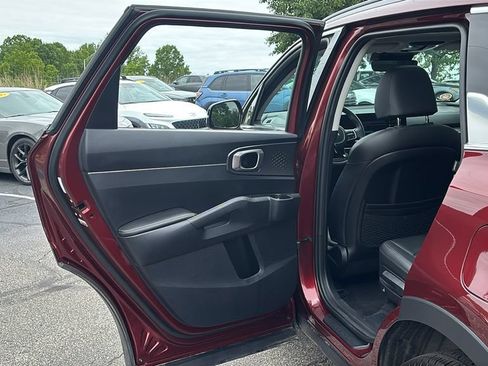 Used 2024 Kia Sorento S w/ Panoramic Sunroof Package AWD/4WD image 27