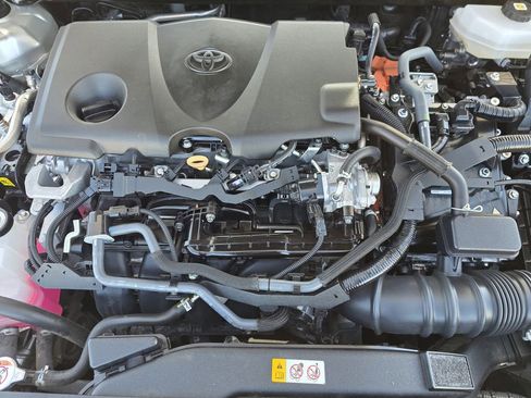 Used 2025 Toyota Camry LE image 20