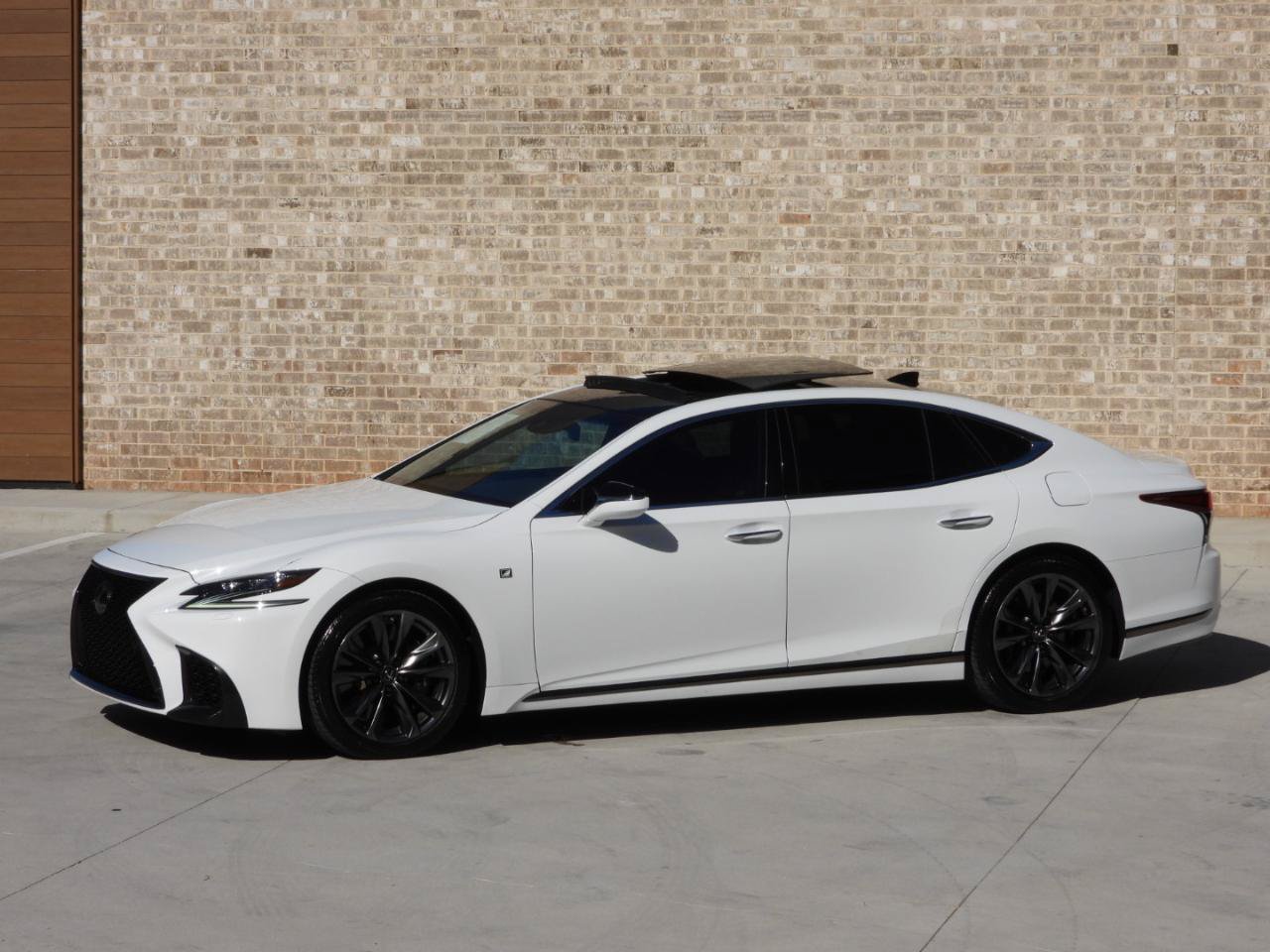 Used 2020 Lexus LS 500 F Sport w/ Cold Weather Package (CK) RWD image 39