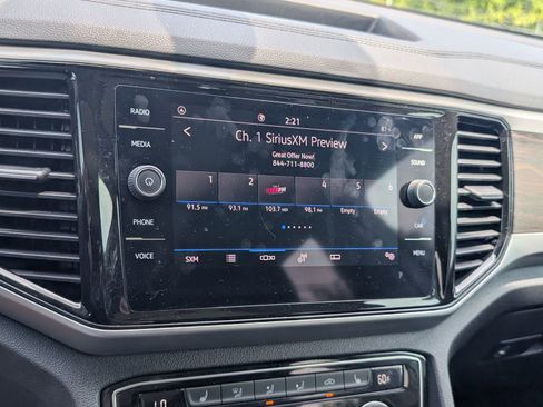 Used 2022 Volkswagen Atlas SE w/ Panoramic Sunroof Package FWD image 10