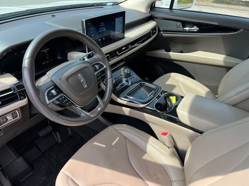 Used 2022 Lincoln Nautilus Reserve image 18